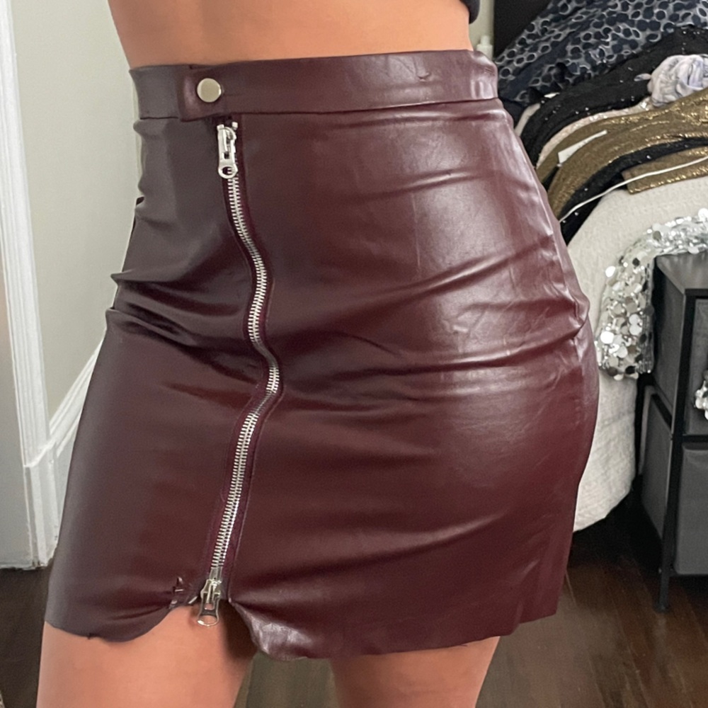 Burgundy Leather Mini Skirt with Zipper